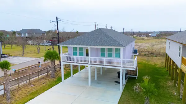 1342 Sapphire Palms Court, Dickinson, TX 77539