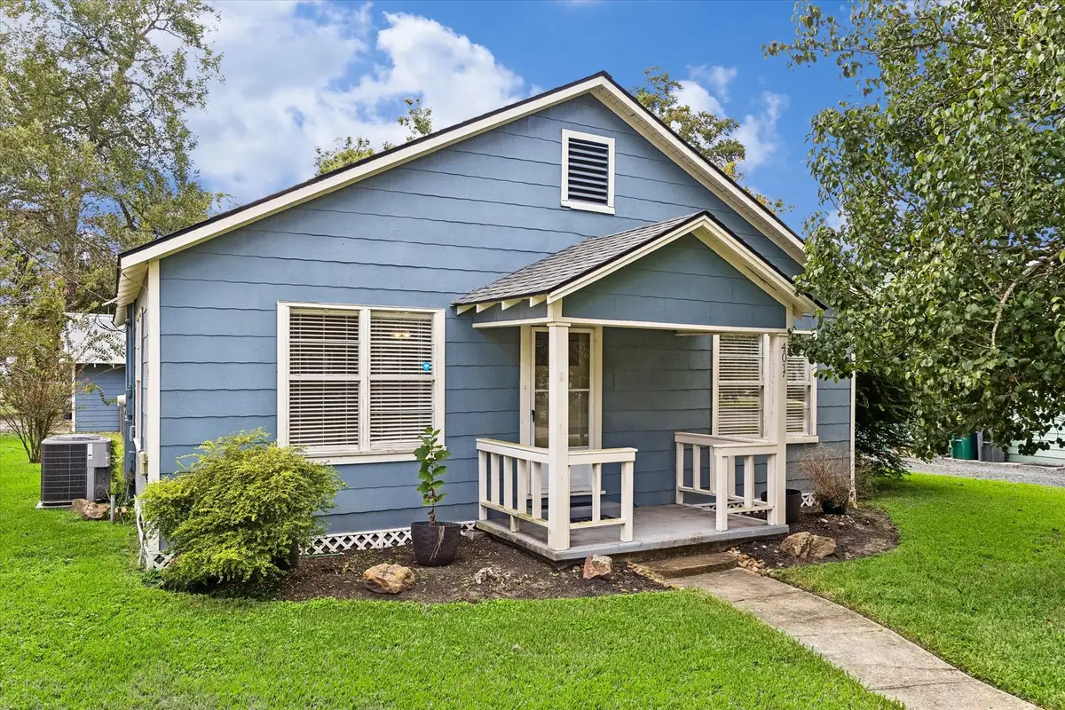 401 Florence Street, Tomball, TX 77375 - #1
