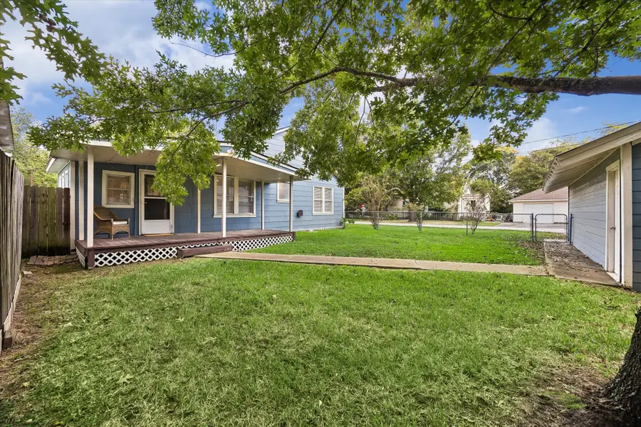401 Florence Street, Tomball, TX 77375 - #3