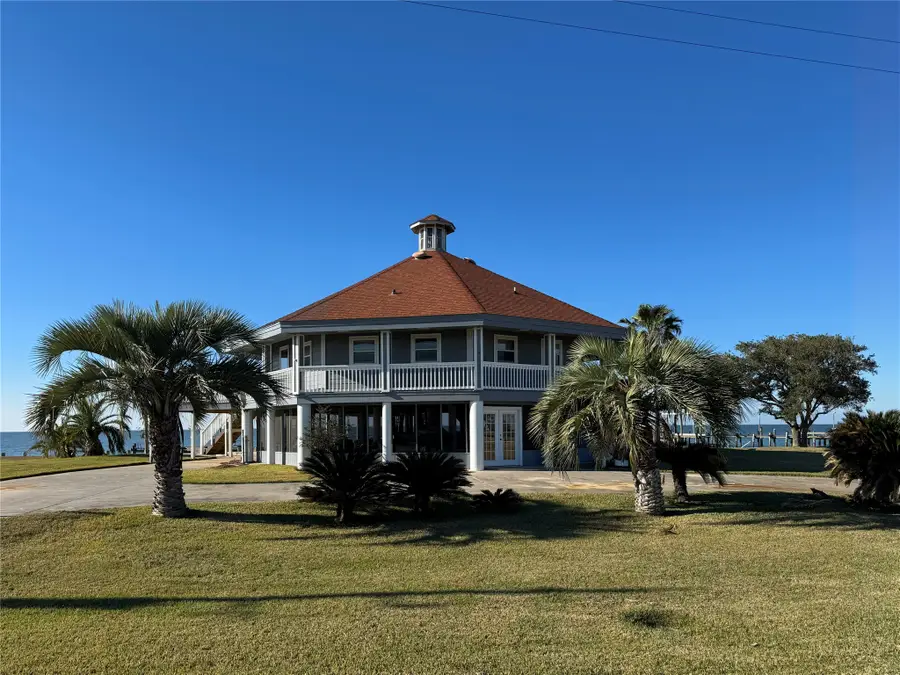 128 White Heron Drive, Anahuac, TX 77514 - Image #3