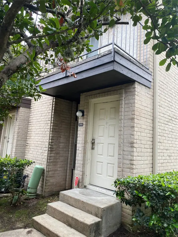 2021 Spenwick Drive #810, Houston, TX 77055