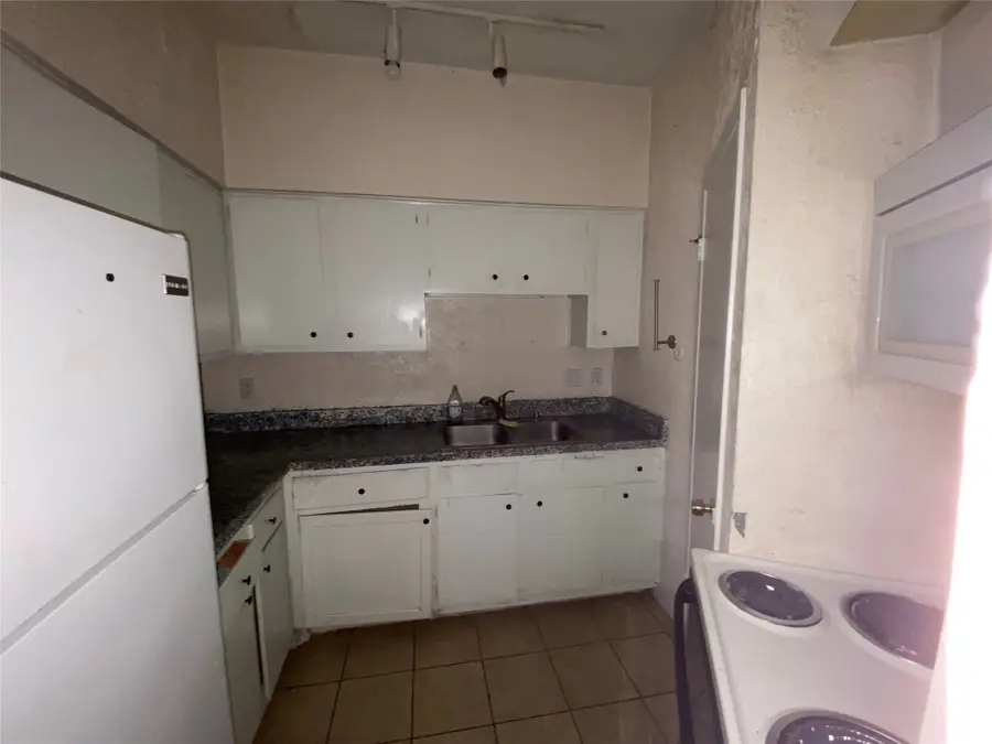 2021 Spenwick Drive #810, Houston, TX 77055 - #3