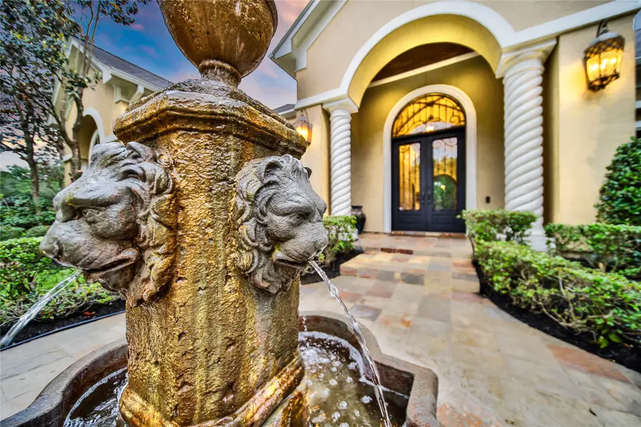 79 N Gary Glen Circle, The Woodlands, TX 77382 - #2