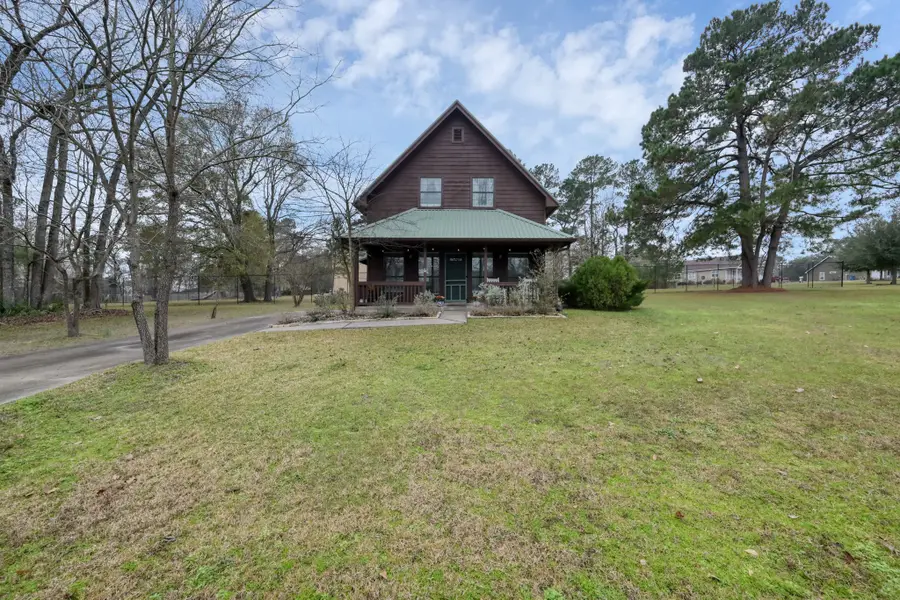 41 Hunters Creek Drive, Huntsville, TX 77340 - Image #2