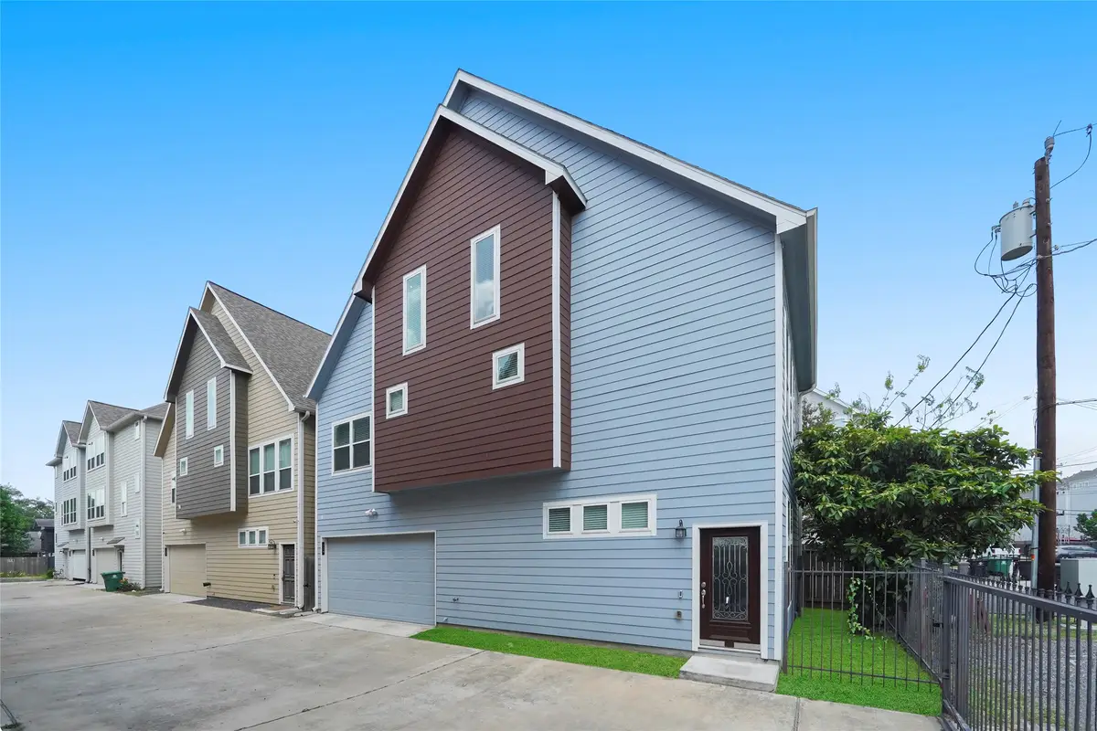 724 Link Road, Houston, TX 77009 - #1