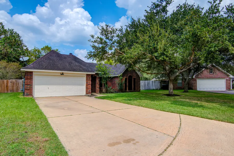 1145 Westglen Drive, Alvin, TX 77511 - Image #2