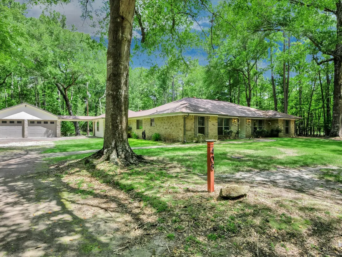 408 W Eucalyptus Street, Village Mills, TX 77663 - Image #1