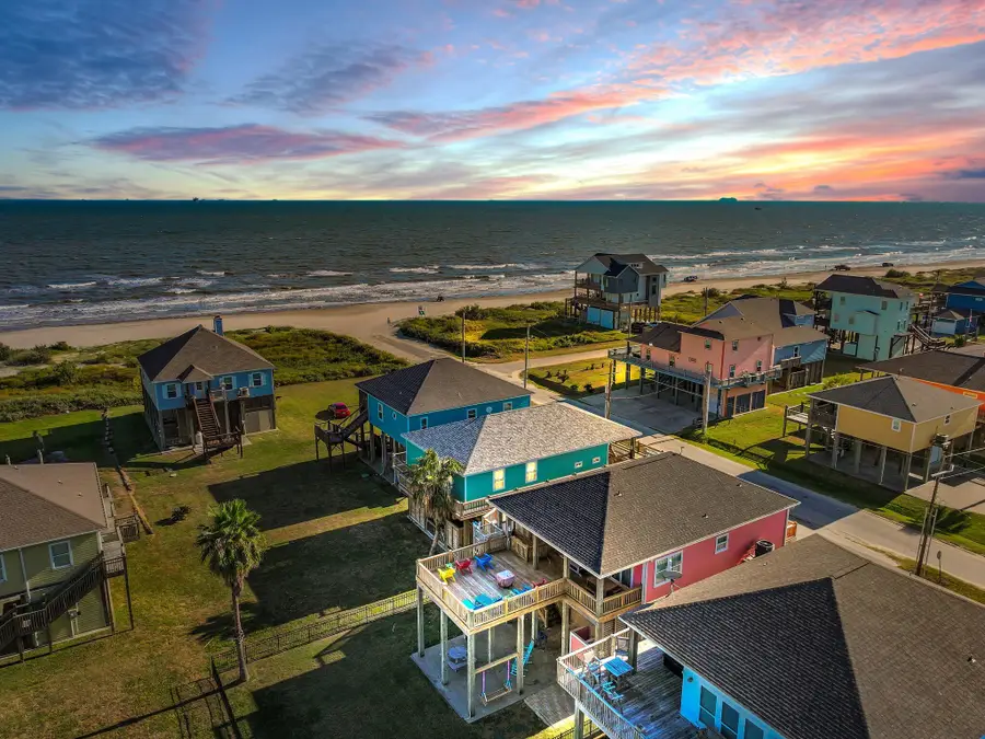 778 Wommack, Crystal Beach, TX 77650 - Image #2