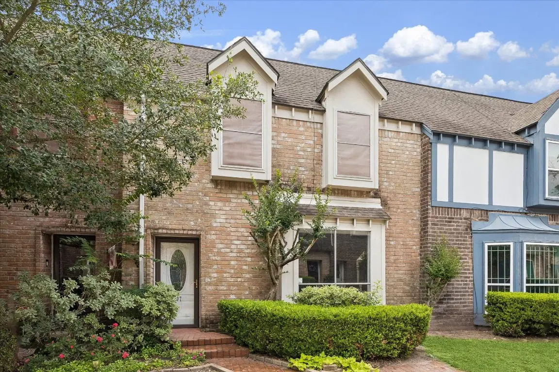 840 Threadneedle Street #207, Houston, TX 77079 - #1