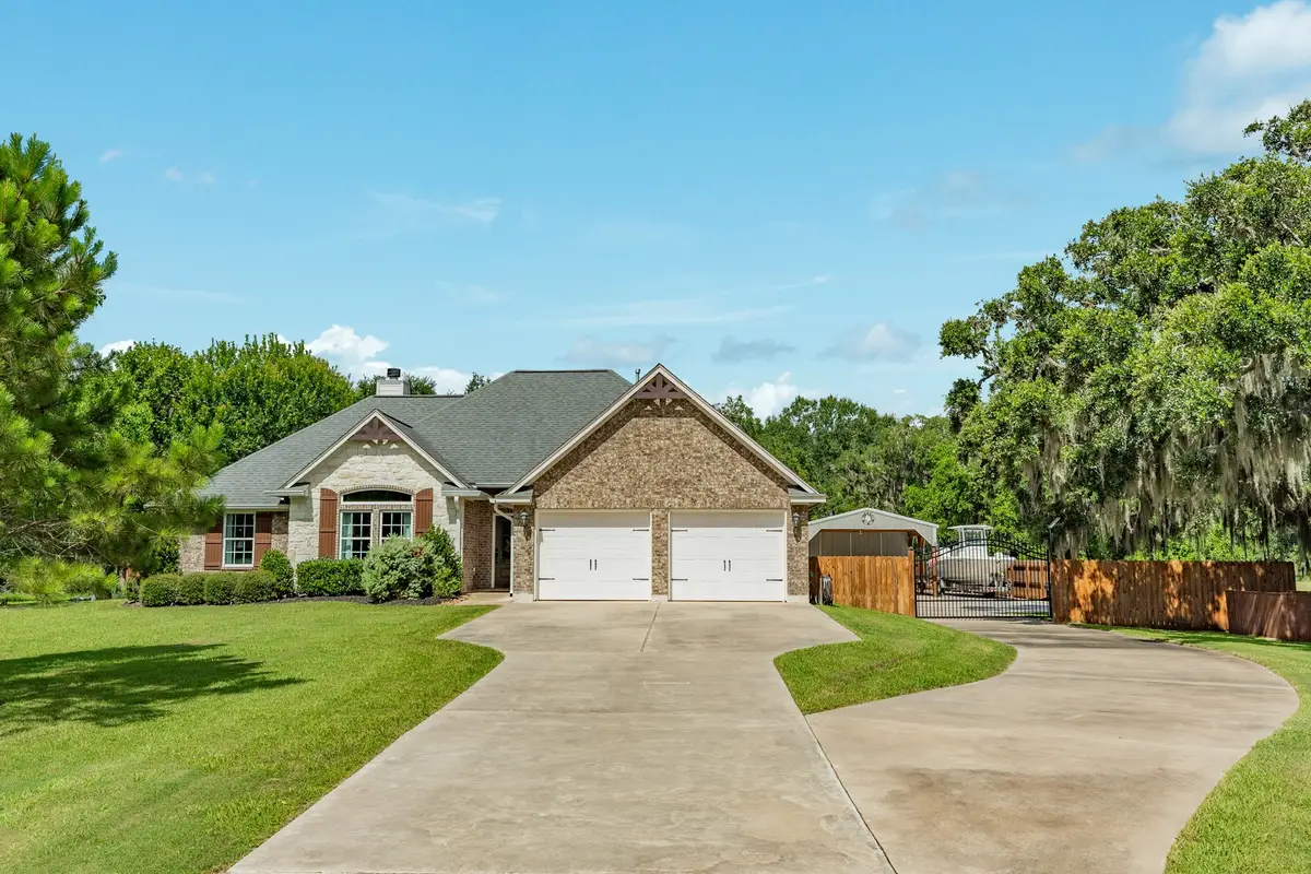 1208 Bronco Trail, Angleton, TX 77515 - #1