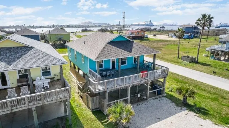 343 Jettyview Road, Freeport, TX 77541 - Image #1