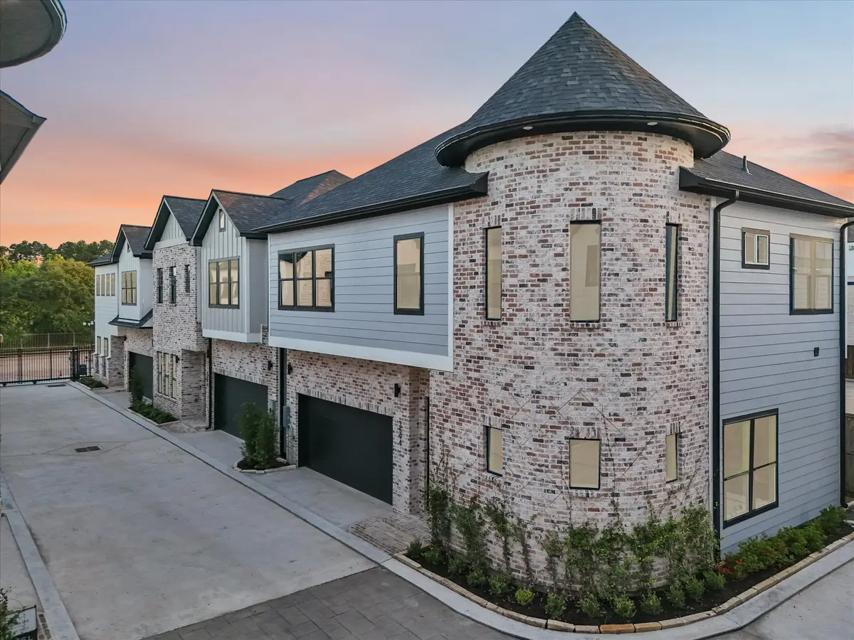 2582 W Tidwell Road, Houston, TX 77091 - #1