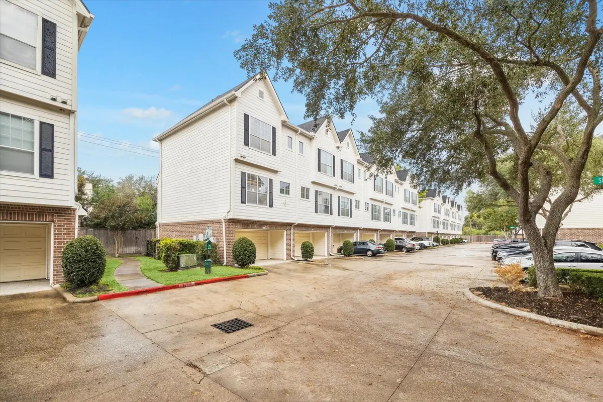 9200 Westheimer Road #907, Houston, TX 77063 - Image #1