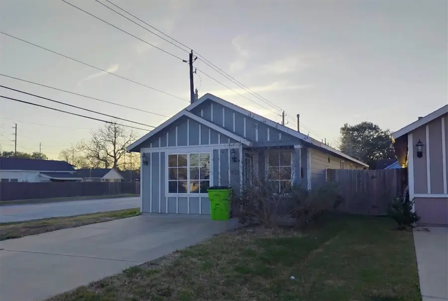 422 3rd Street, Rosenberg, TX 77471 - #2