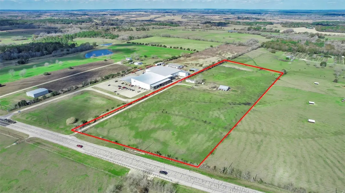 16823 Highway 105 E, Plantersville, TX 77363 - Image #1