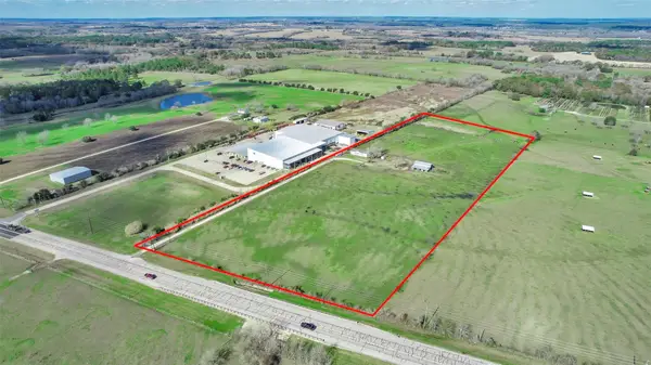 16823 Highway 105 E, Plantersville, TX 77363