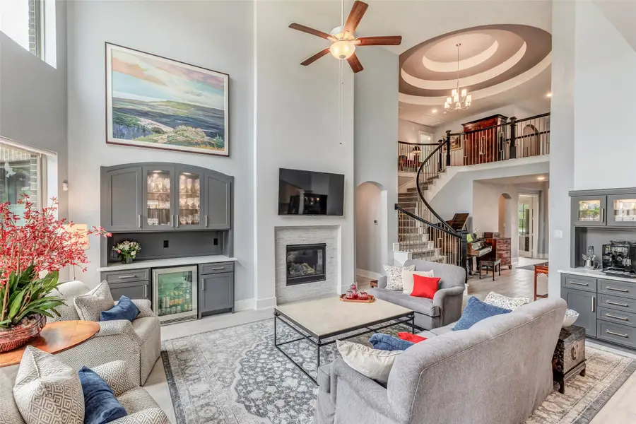 404 Christians Court, Montgomery, TX 77316 - Image #2