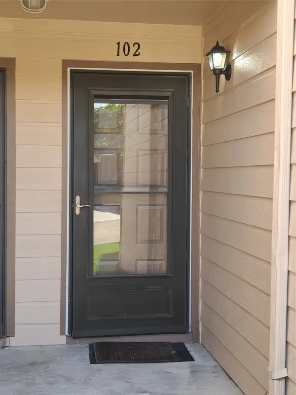 102C Lakeview Terrace, Montgomery, TX 77356