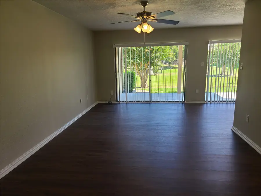 102C Lakeview Terrace, Montgomery, TX 77356 - Image #3