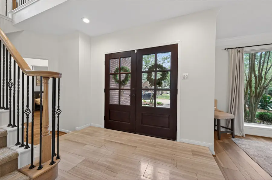 11 Underwood Place, The Woodlands, TX 77381 - Image #2