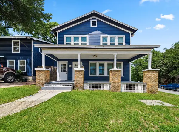 1302 20, Huntsville, TX 77340