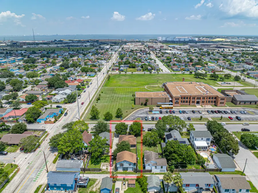 5217 Avenue N 1/2, Galveston, TX 77551 - #3