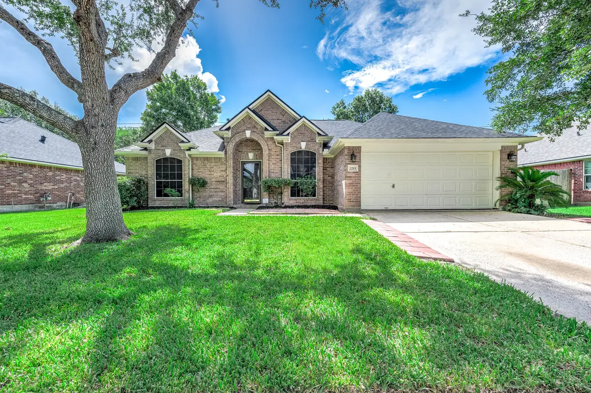 2215 Manchester Lane, Pearland, TX 77581 - #1