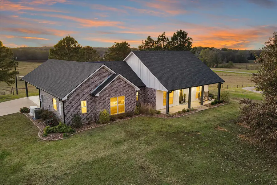 2297 Us Highway 84 Highway W, Mount Enterprise, TX 75681 - Image #2