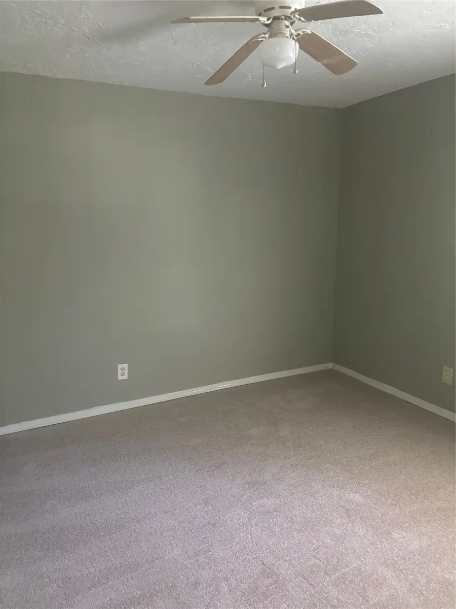 4830 Van Fleet Street, Houston, TX 77033 - Image #2