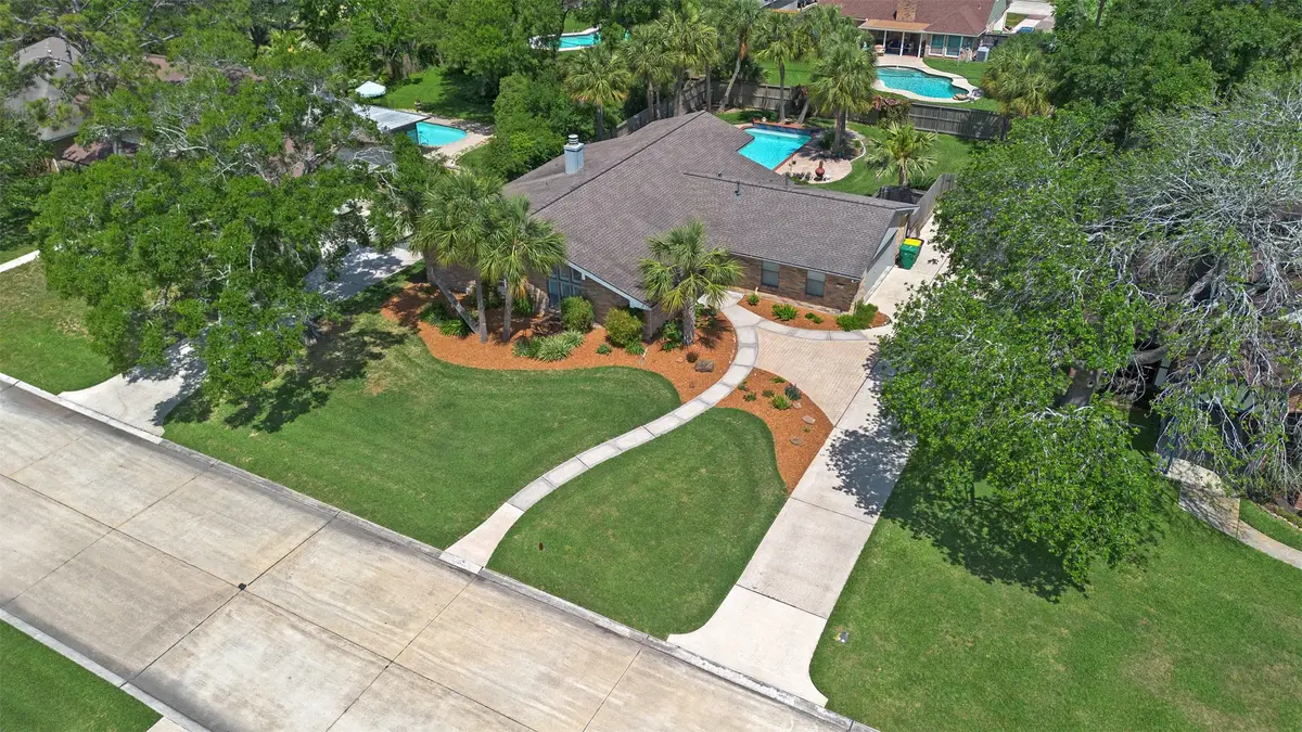 638 Bay Club Drive, Seabrook, TX 77586 - #1
