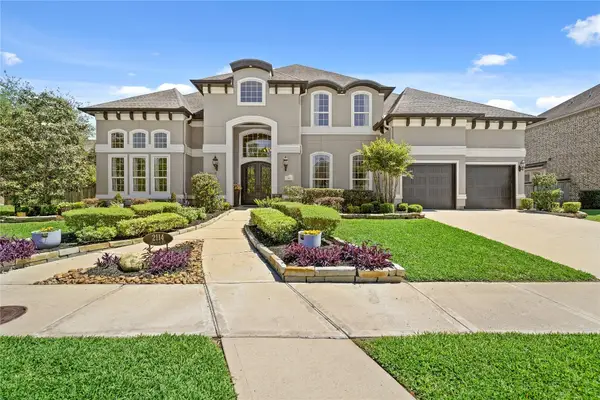 2114 Grand Place Drive, Missouri City, TX 77459