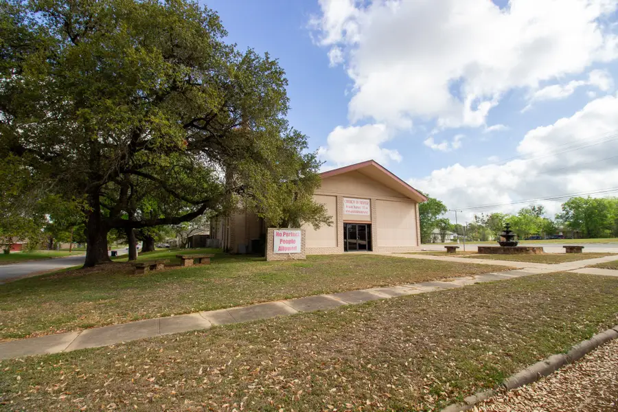 1346 Wilkins St, Hempstead, TX 77445 - #3