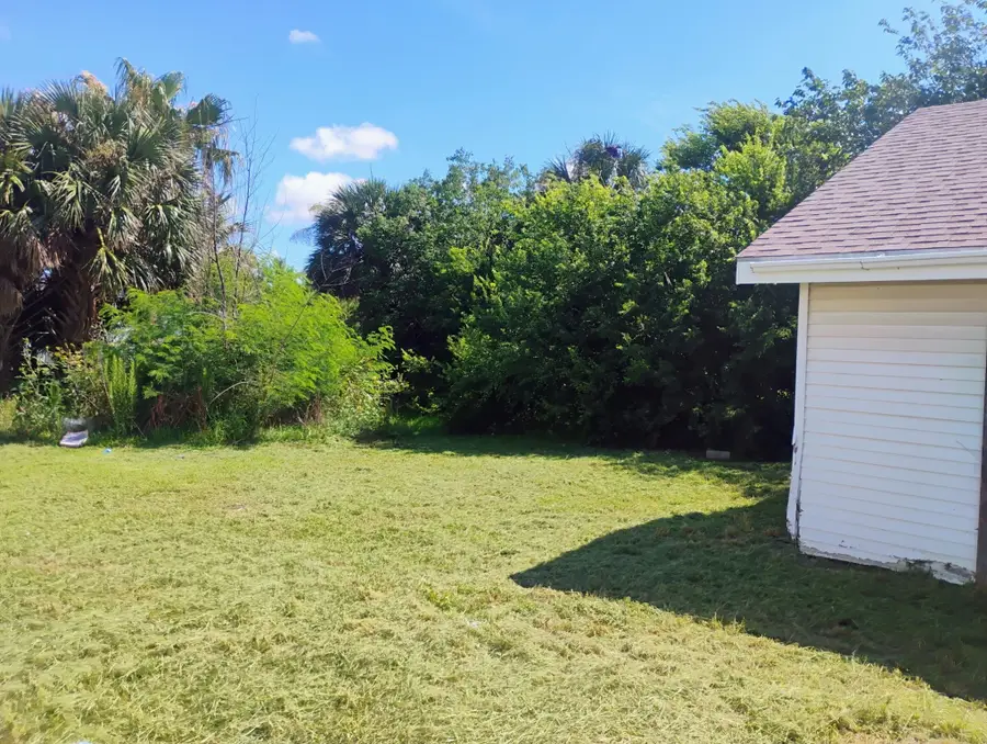 5928 Avenue T 1/2, Galveston, TX 77551 - Image #2