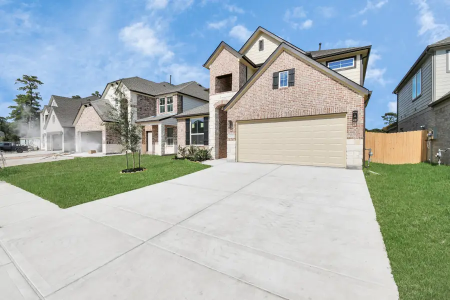 12034 Maple Oak Drive, Houston, TX 77066 - Image #2