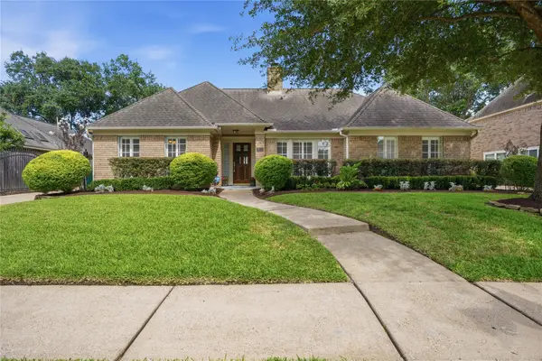 15123 Greenleaf Lane, Houston, TX 77062
