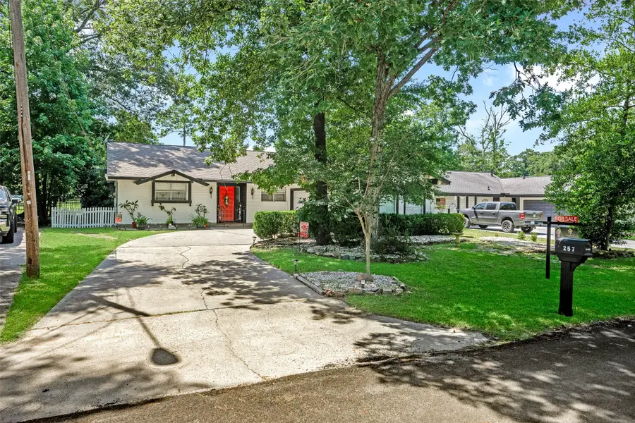 257 Point Clear Drive, Panorama Village, TX 77304 - #2