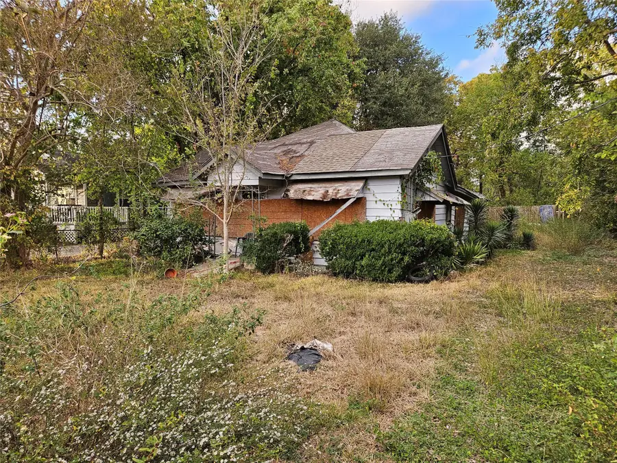 5509 Makeig Street, Houston, TX 77026 - Image #2