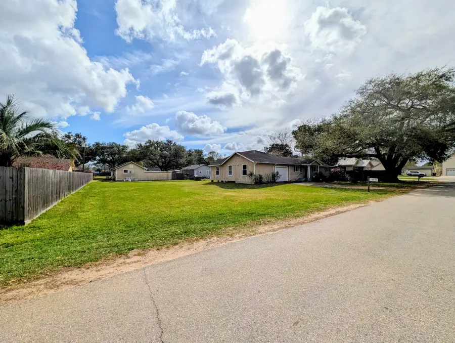 2506 Heights Street, Liberty, TX 77575 - #3