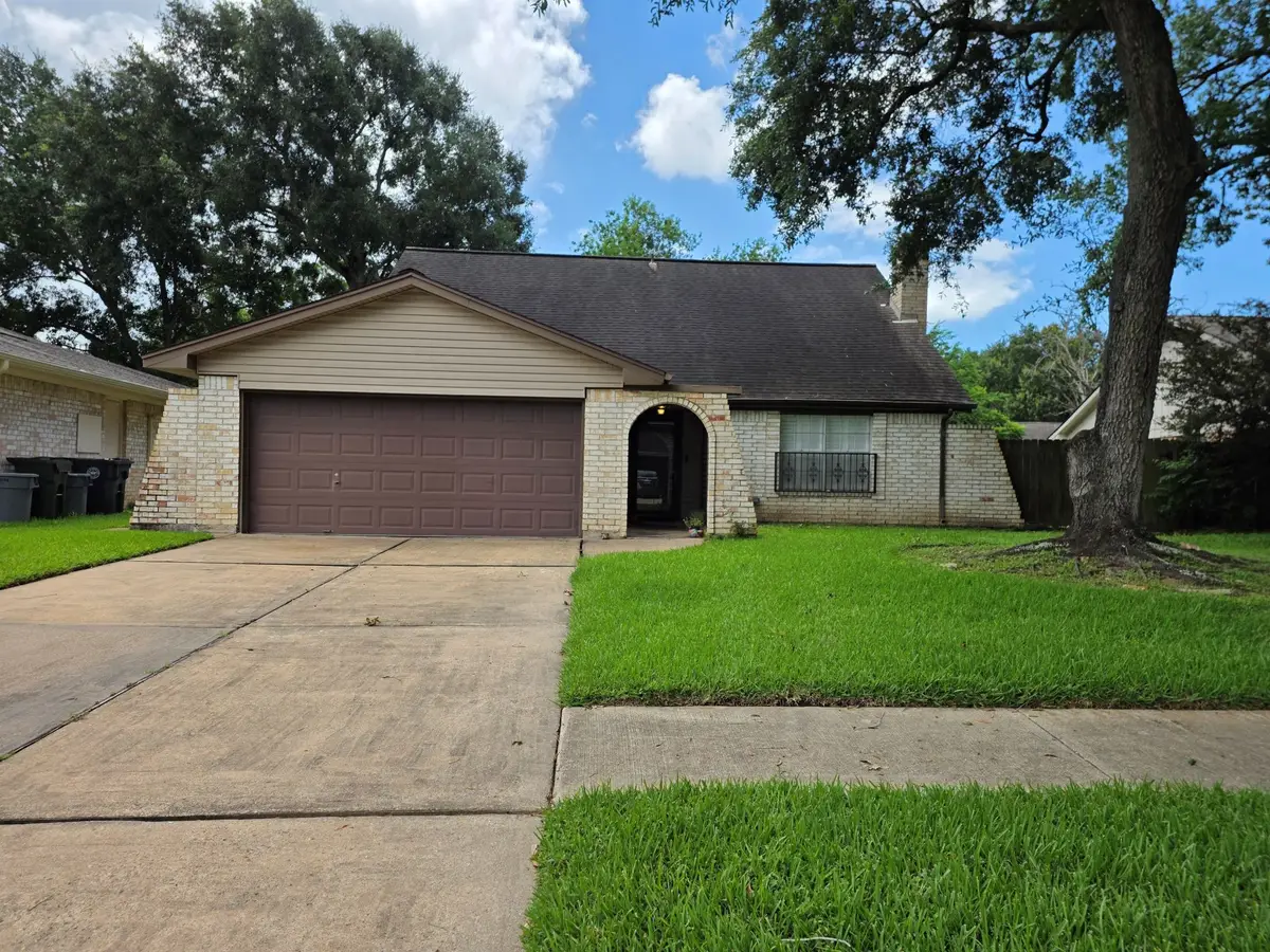13719 Larkway Drive, Sugar Land, TX 77498 - #1
