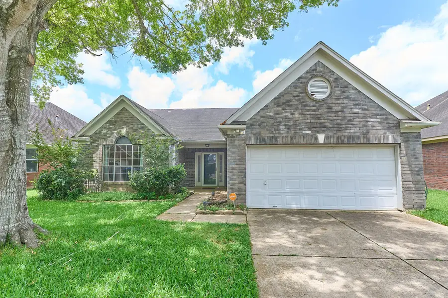 2922 Veva Drive, Pearland, TX 77584 - #2