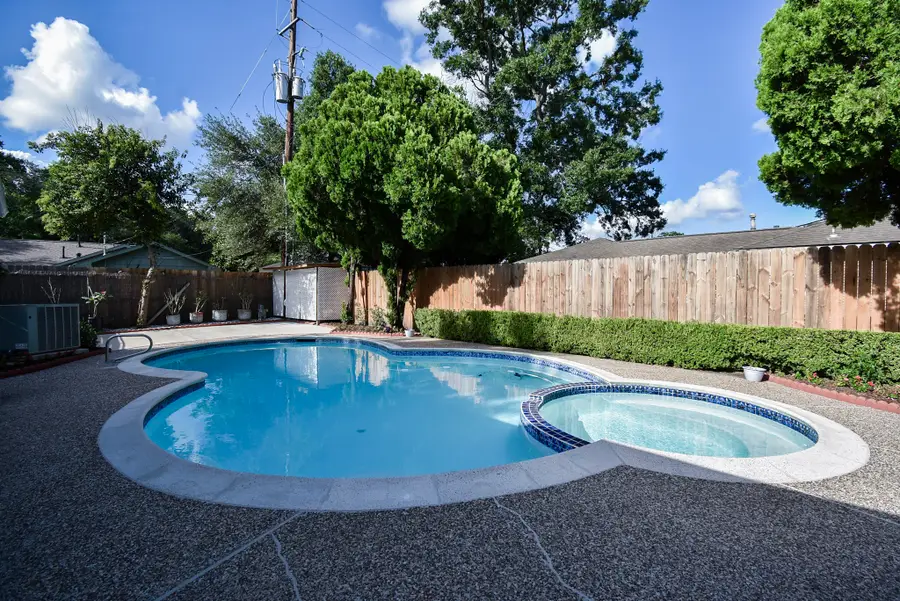 5666 Overbrook Lane, Houston, TX 77056 - Image #3