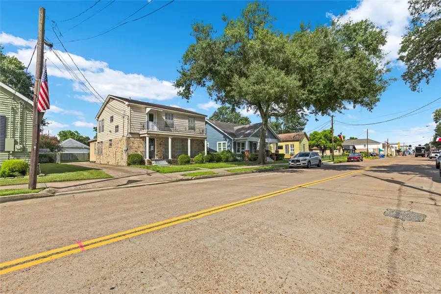 510 E Main Street, Humble, TX 77338 - #2