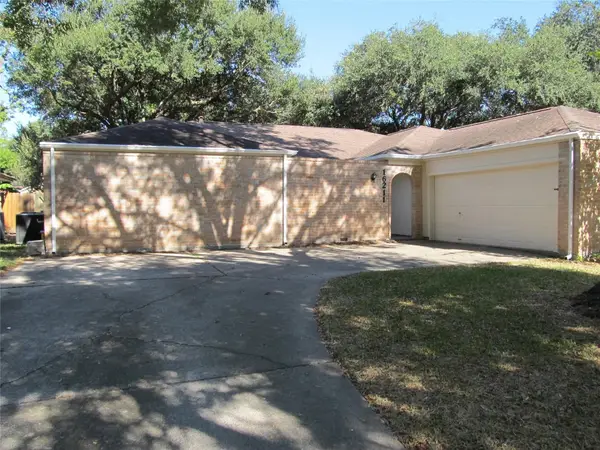16211 Brookvilla Drive, Houston, TX 77059