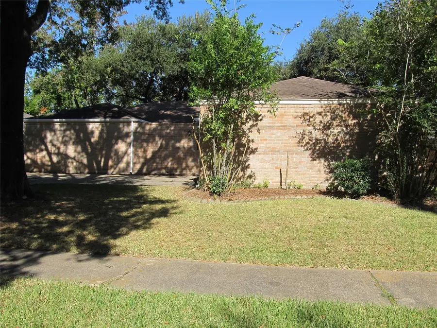 16211 Brookvilla Drive, Houston, TX 77059 - #2