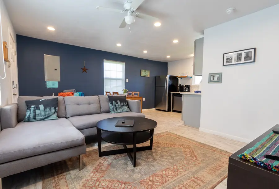 16619 Mansvelt Road, Jamaica Beach, TX 77554 - Image #3