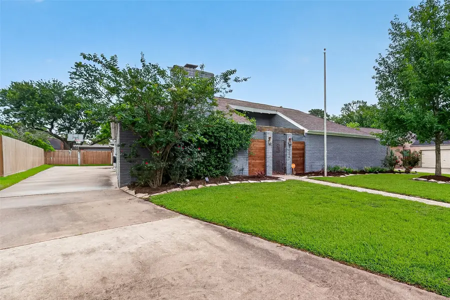 1022 Apache Falls Drive, Katy, TX 77450 - #2