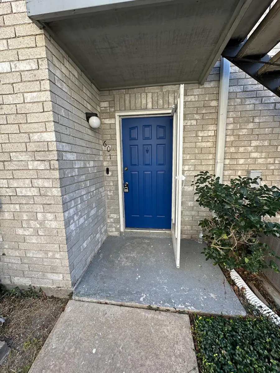 9797 Leawood Boulevard #601, Houston, TX 77099 - #2