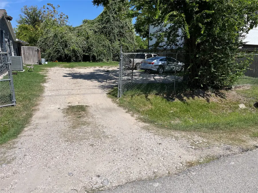 7957 Birmingham Street, Houston, TX 77028 - #3