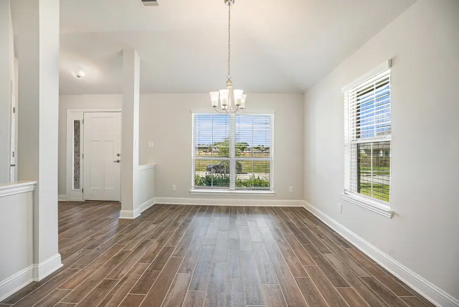 4401 East Bayou Maison Circle, Dickinson, TX 77539 - Image #3