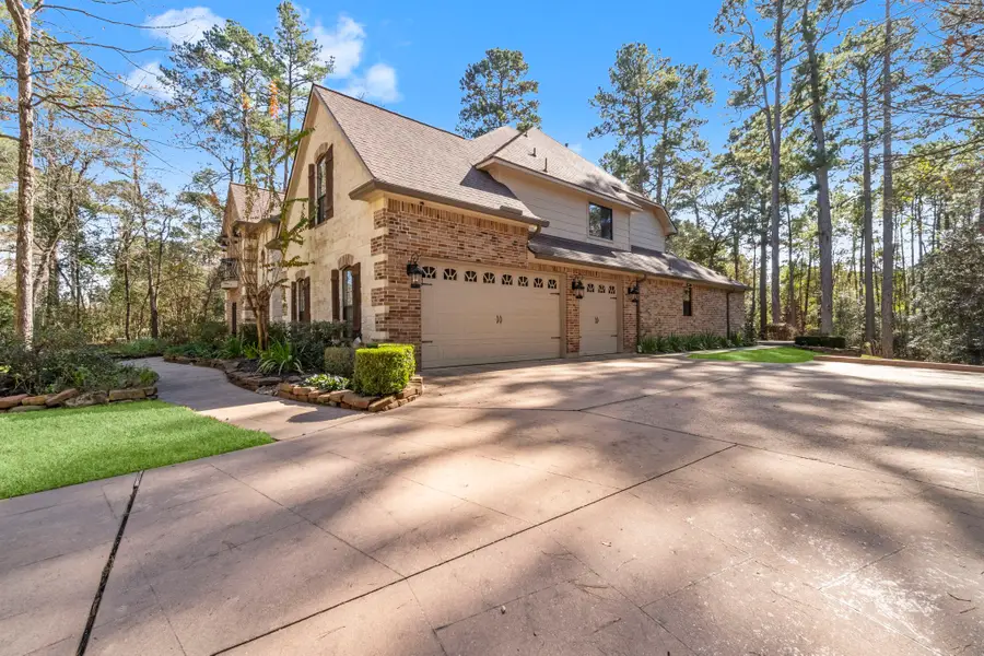 10326 Hunter Creek Lane, Conroe, TX 77304 - Image #3